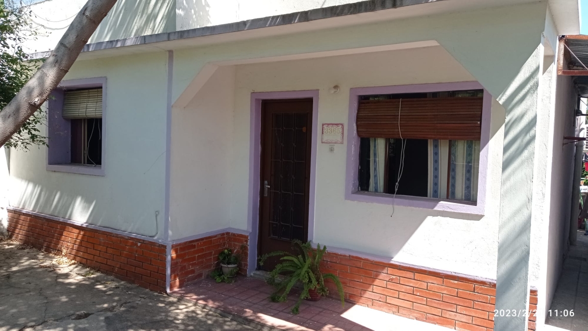 Imagen principal Casa en Venta con cochera y patio
