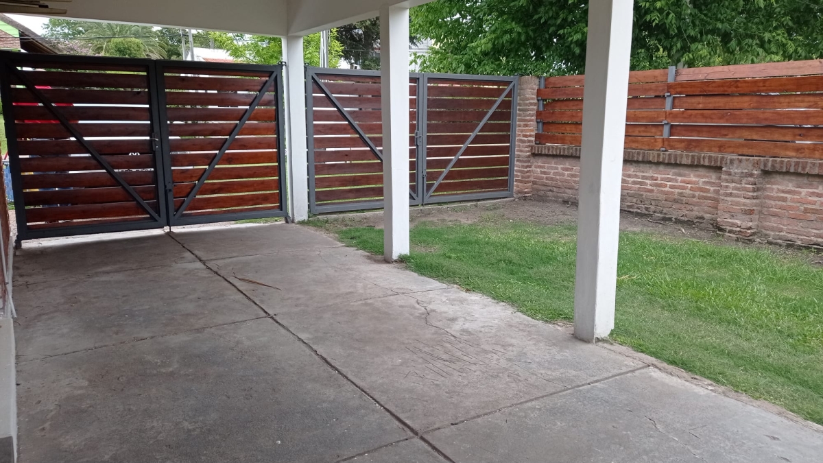 Imagen 2 Casa 2 dormitorios con piscina