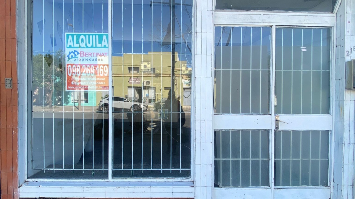 Imagen principal Local Comercial 18 de Julio y Hammet.