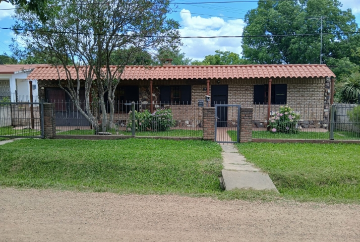 Casa quinta en Toledo chico, al límite con Montevideo