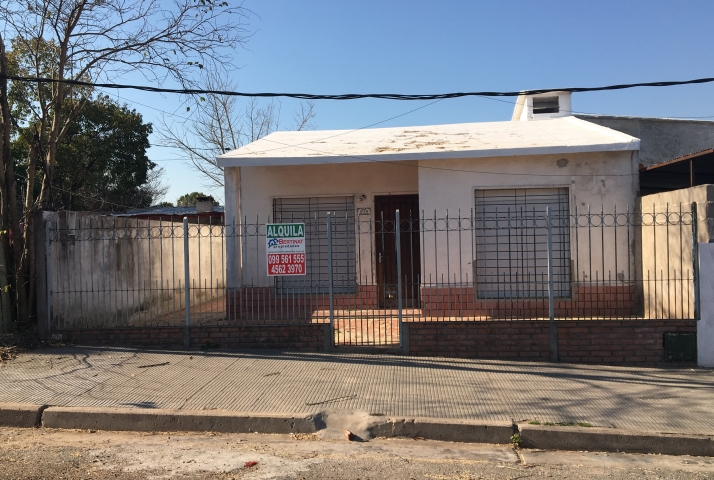 Casa de 2 dormitorios en Alquiler.