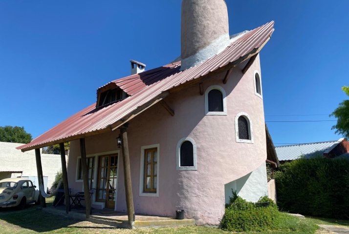 La Rosada. Hermosa y Original Propiedad