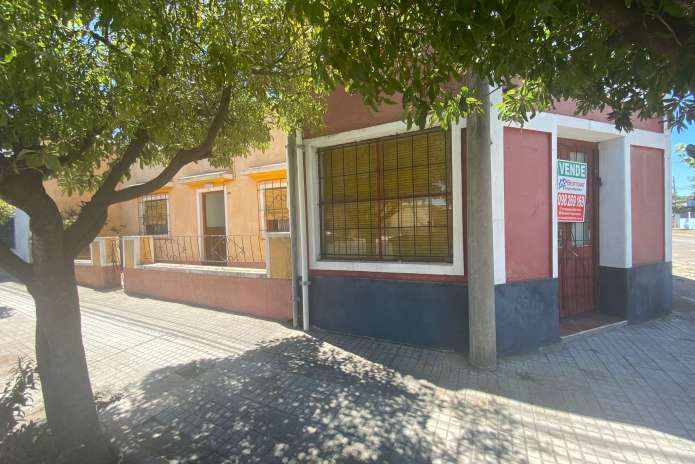 Casa, local y garage en Alzaibar y Haedo